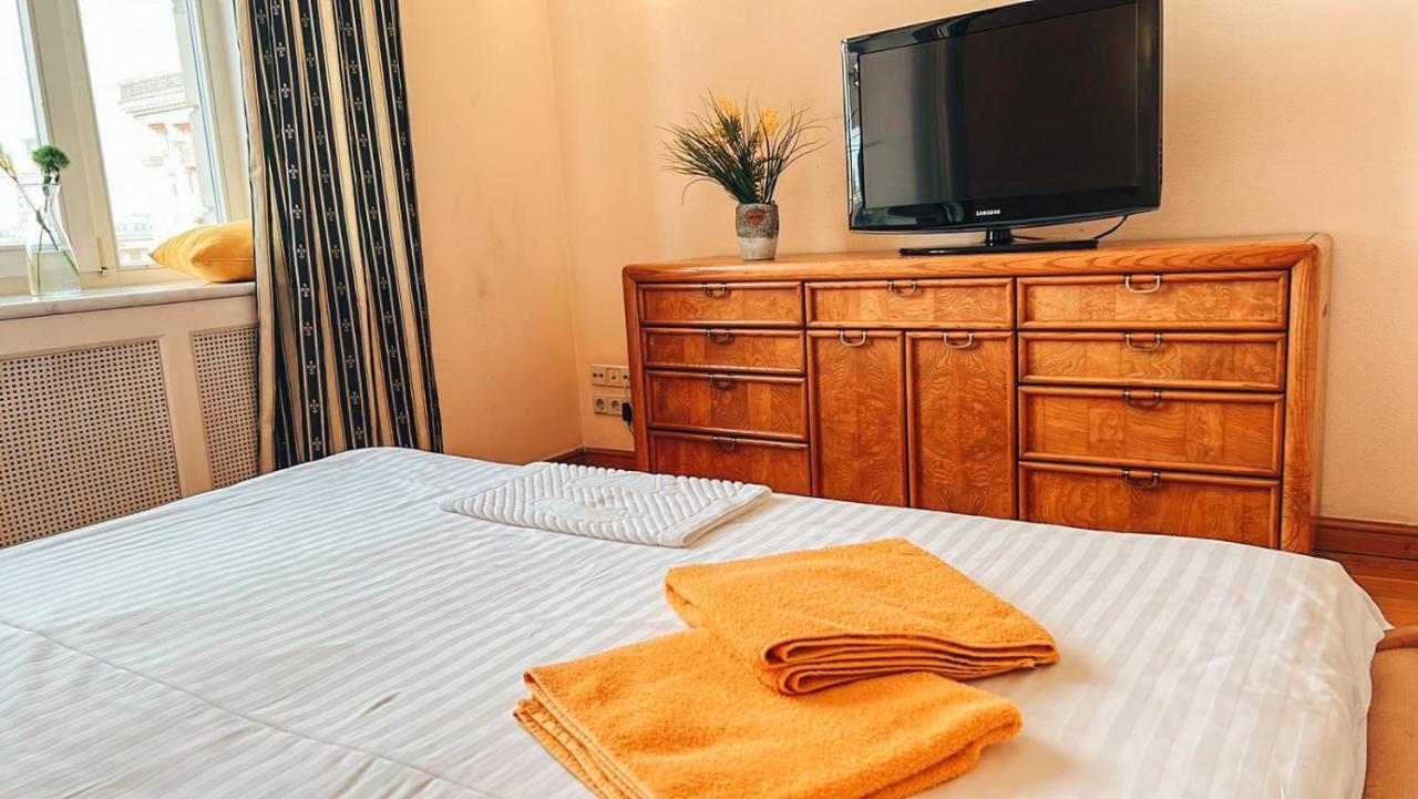 קייב Apartments Rentals Ukraine On Kreshchatik מראה חיצוני תמונה