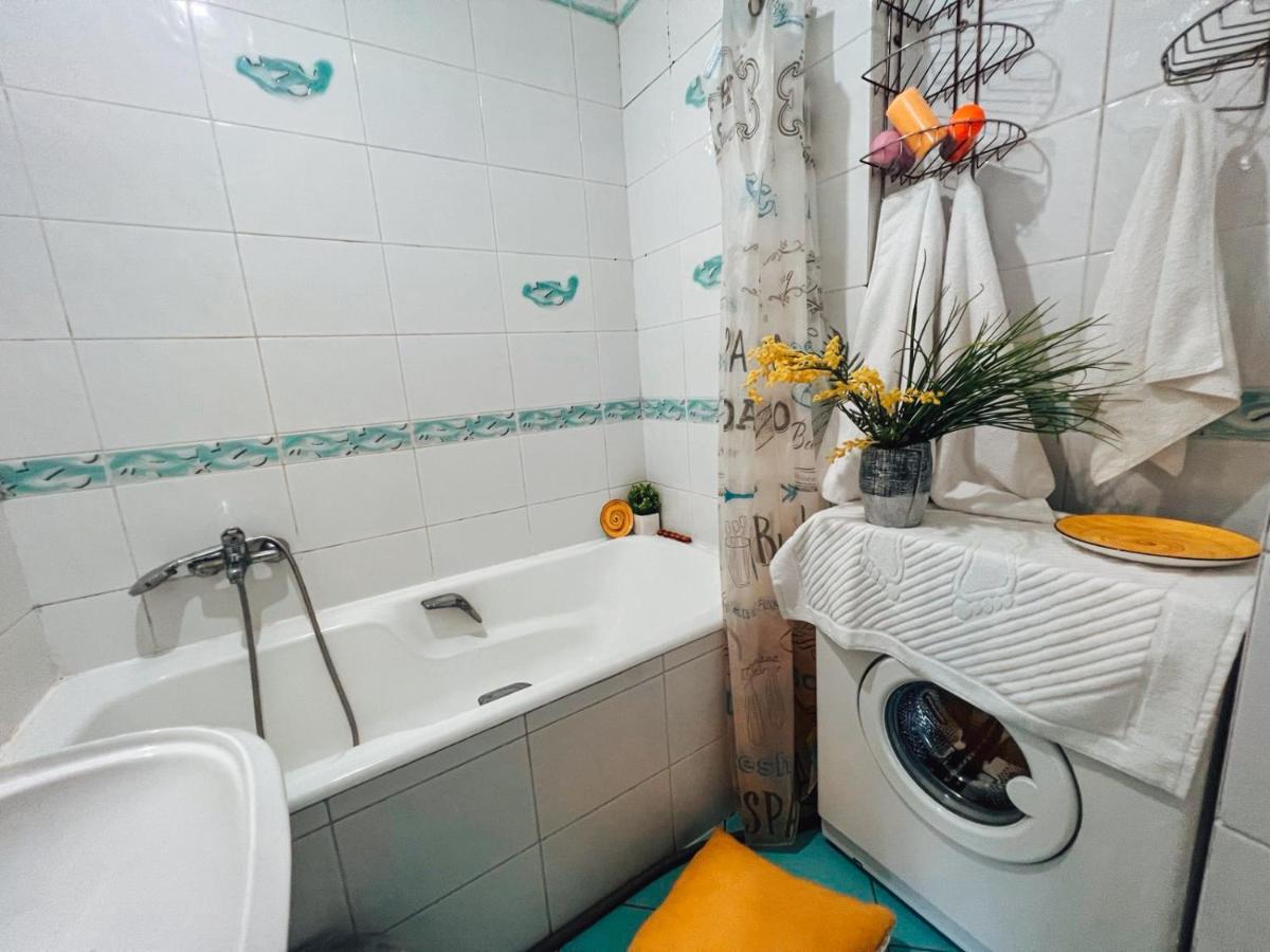 קייב Apartments Rentals Ukraine On Kreshchatik מראה חיצוני תמונה