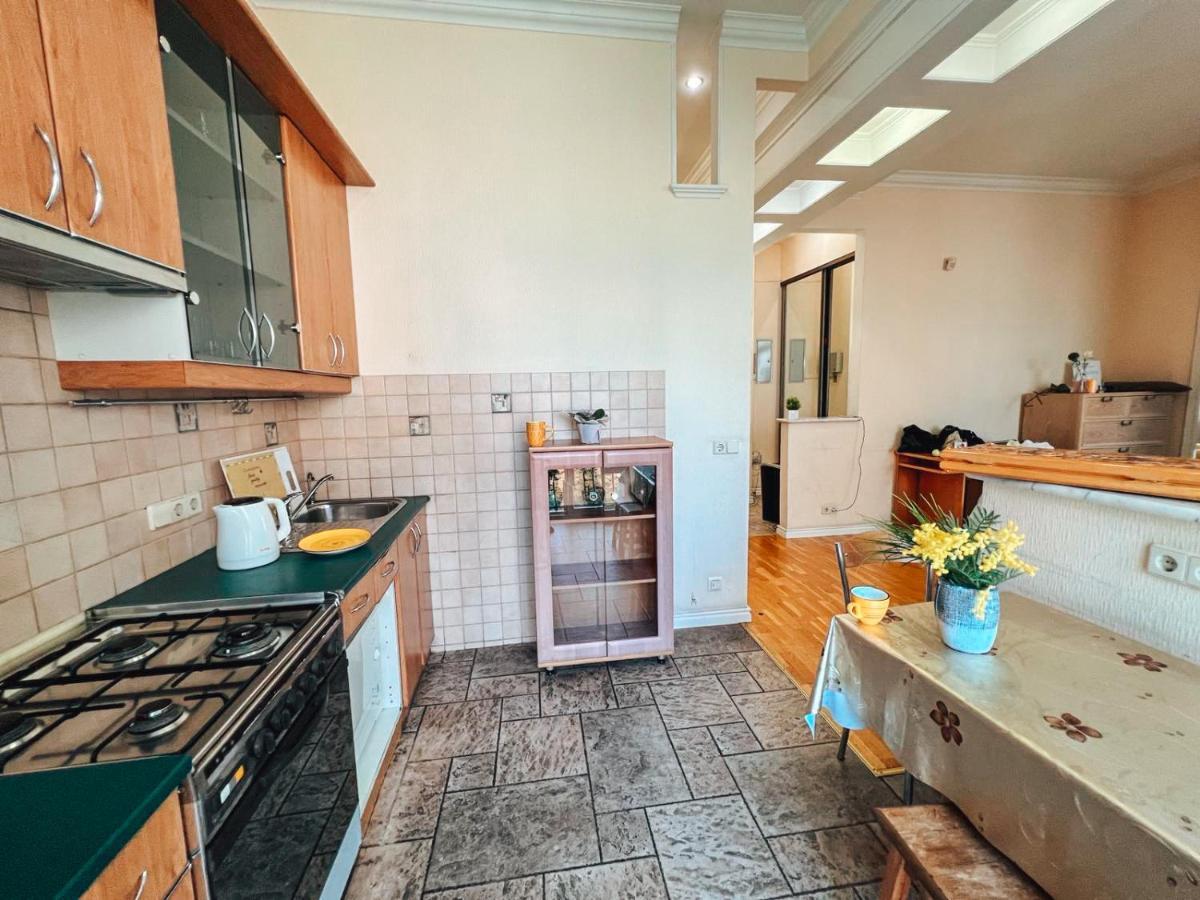 קייב Apartments Rentals Ukraine On Kreshchatik מראה חיצוני תמונה