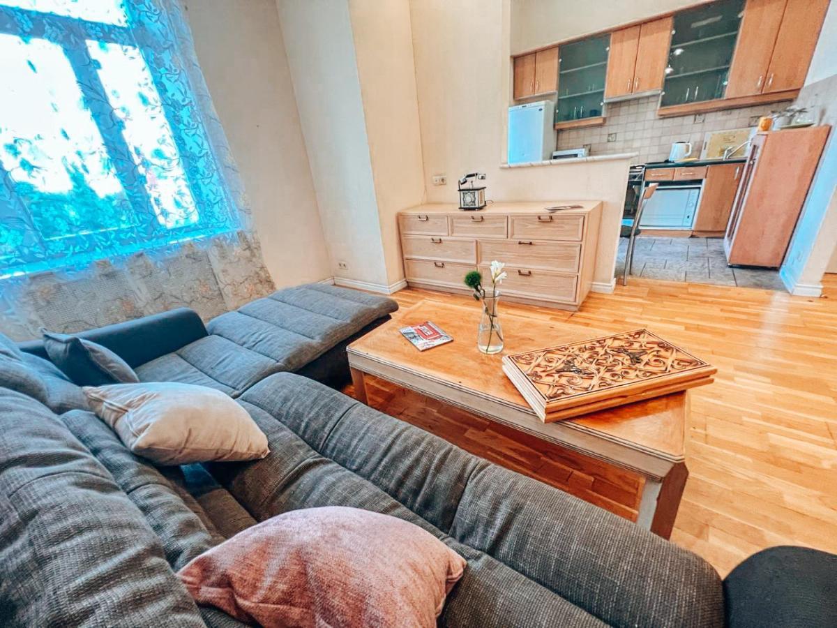 קייב Apartments Rentals Ukraine On Kreshchatik מראה חיצוני תמונה