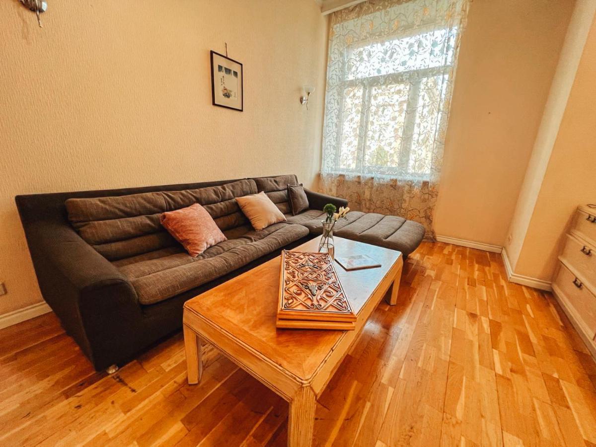 קייב Apartments Rentals Ukraine On Kreshchatik מראה חיצוני תמונה