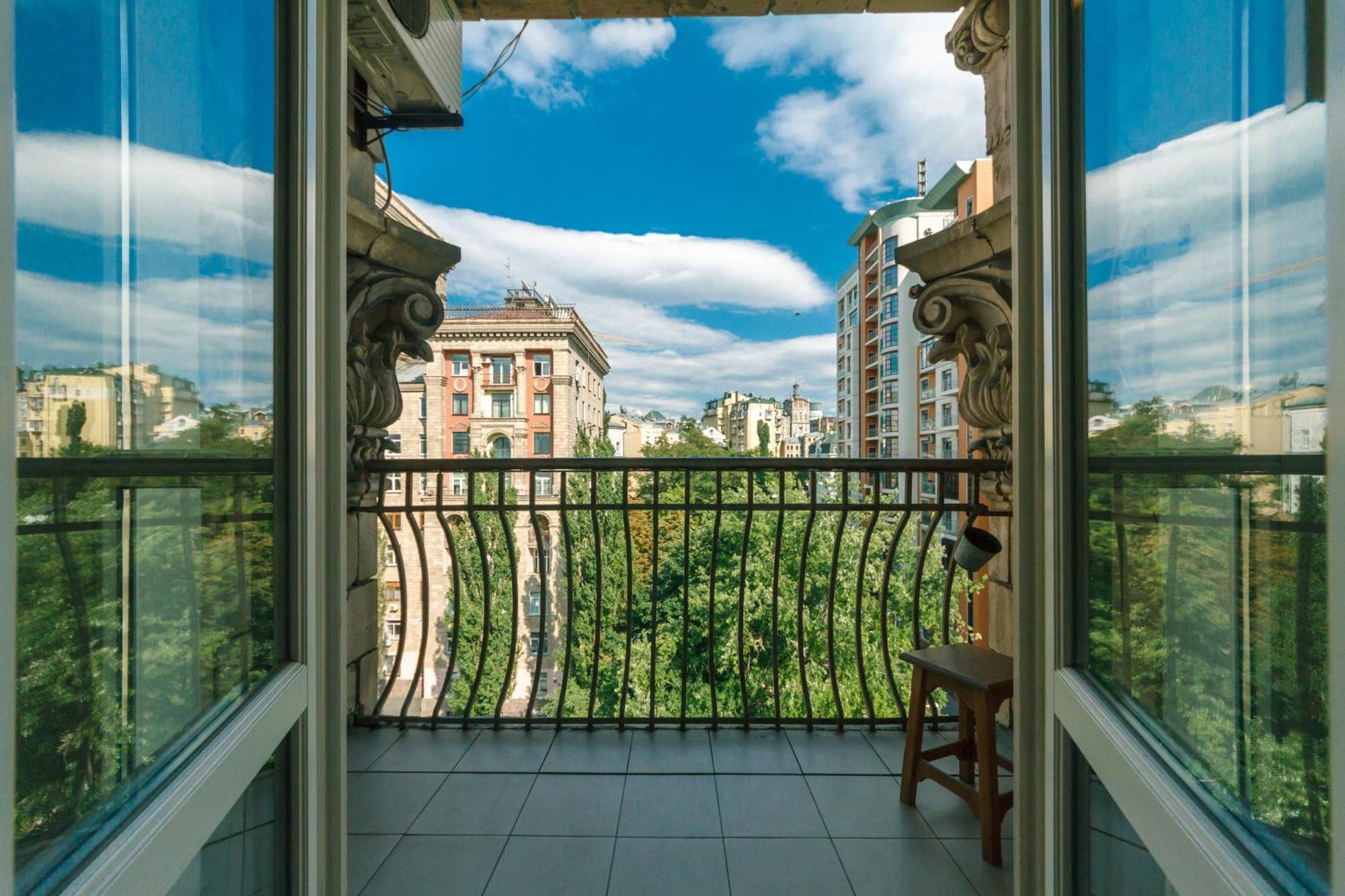קייב Apartments Rentals Ukraine On Kreshchatik מראה חיצוני תמונה