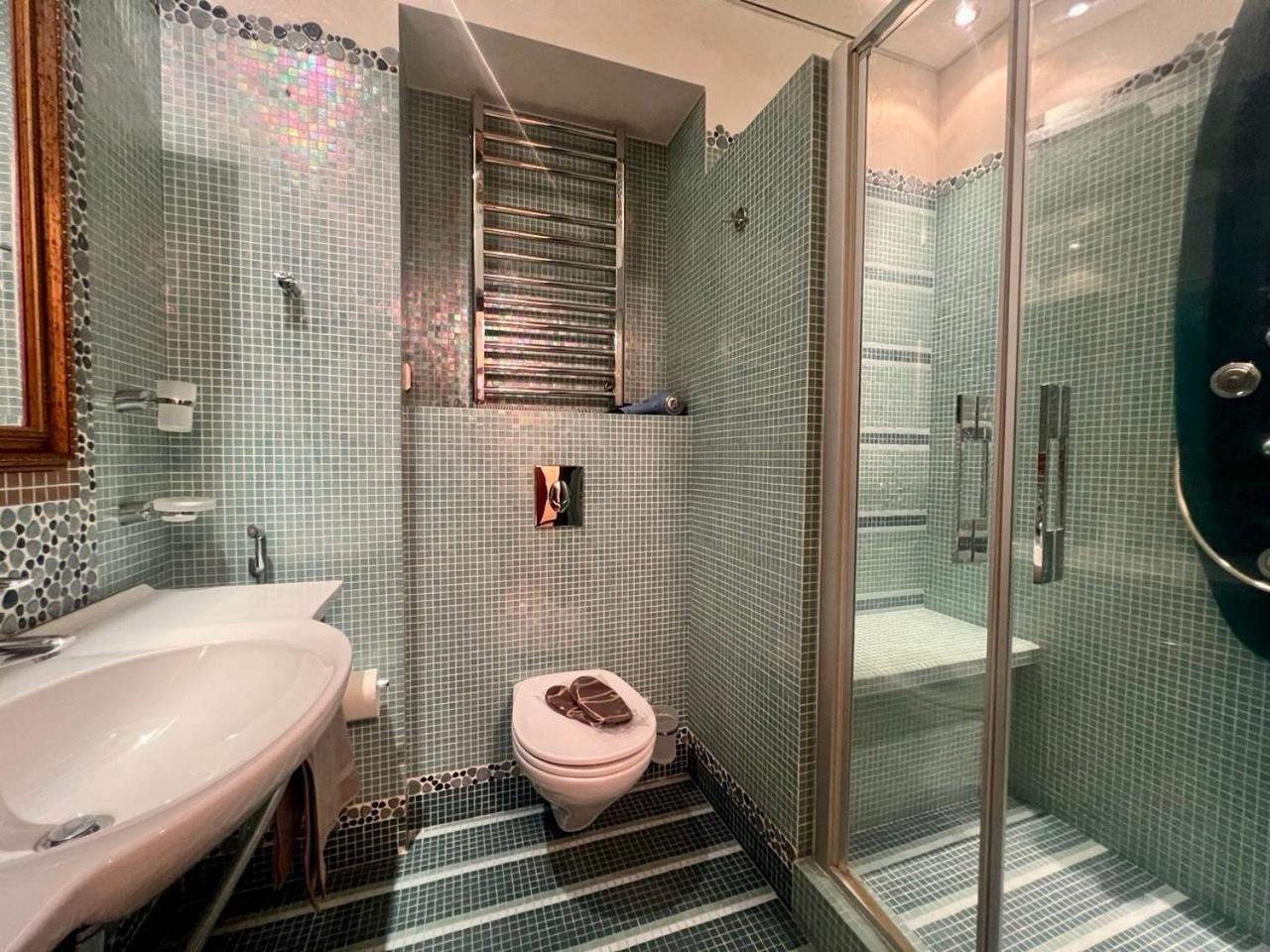 קייב Apartments Rentals Ukraine On Kreshchatik מראה חיצוני תמונה