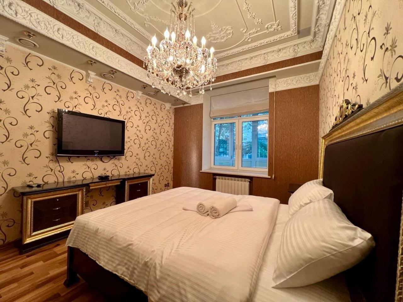 קייב Apartments Rentals Ukraine On Kreshchatik מראה חיצוני תמונה