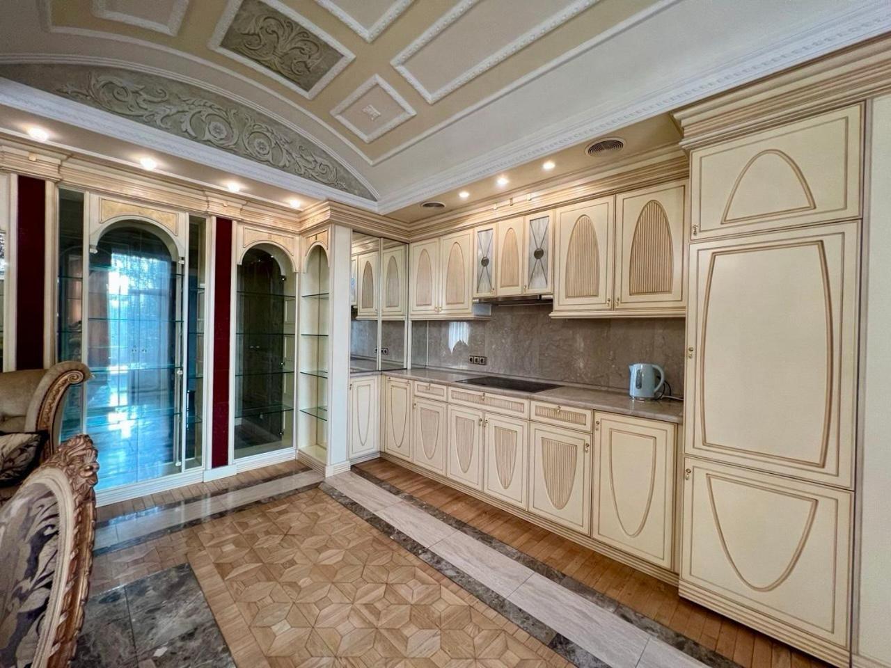 קייב Apartments Rentals Ukraine On Kreshchatik מראה חיצוני תמונה